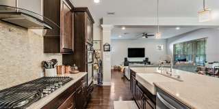3007 W PALMIRA Avenue Gallery 18