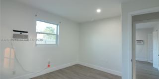 1768 NW 112th Ter Gallery 11