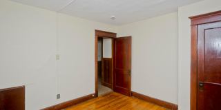 58-60 Ionia St Gallery 21