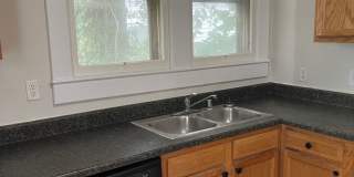 Lease Starts June 1. No rent until July!! Gallery 17