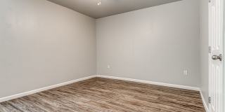 Charming Home + Balcony + Centrally Located in OKC + 3 bedrooms Gallery 9