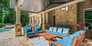 5265 Peachtree Dunwoody Road Gallery 104