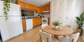 Move-In Ready North Raleigh Townhome Near I-440 & I-540 Gallery 1