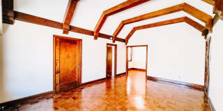 The Green Lodge Gallery 5