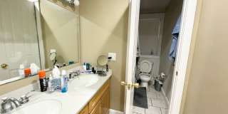 5 Bed / 2.5 Bath Mission Hill Home | In-Unit Laundry | Garage Parking | 9/1 Gallery 11