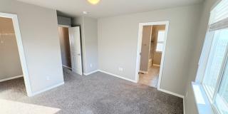 Beautiful 3 Bed, 2.5 Bath House in Windsor! Gallery 16