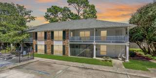 One bedroom 10438 Jefferson Highway Gallery 1