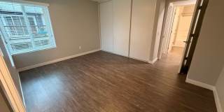 The James Apartments Gallery 23