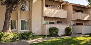 Desirable lower level 2+1 in gated community Gallery 1
