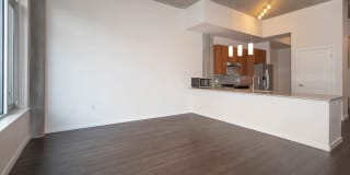 Radius Uptown Apartments Gallery 45