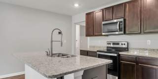 1035 Limpkin St, Crestview Gallery 16