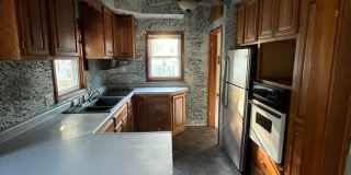 2 bedroom 1.5 Bathroom House! Gallery 8