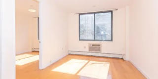 924 Metropolitan Ave Apt B6 Gallery 1