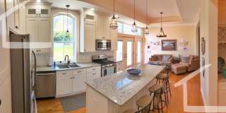 Gorgeous Townhouse in Quincy Avail 9/1 Gorgeous Townhouse in Quincy Avail 9/1 Gallery 1