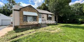 Cozy Ranch Style Home in KCMO w/ Wood Floors and a Fenced in Yard! Gallery 1