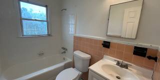 3 Bed 1 Bath Eastside Home Available - Near St John Moross! Gallery 12