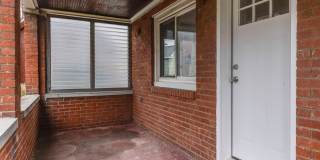 AVAILABLE JUNE 2026! - 2 Bedroom Suburban Vibes in the HEART of the City!! Gallery 28