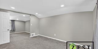 Beautiful Updated 4 Bed 1.5Bath Colonial Gallery 16
