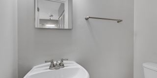 Williamsburg Manor Gallery 12