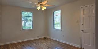552 METAIRIE LAWN Drive Gallery 3
