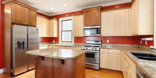 137 23rd Ave E, Seattle, WA 98112 — 3 Bed | 2.5 Bath Gallery 8