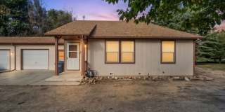 Downtown Loveland 2-Bedroom Home with Huge 2-Car Garage Gallery 1