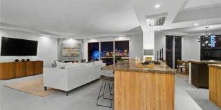 2877 Paradise Road Gallery 1