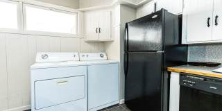 Cute midcentury modern home in central Lubbock! Gallery 14