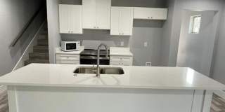 401 W Elm Street Gallery 4