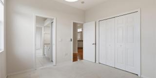 215 W Mickey Mantle Path Gallery 17