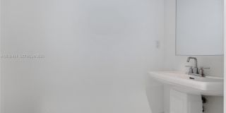 1780 SE 9th Ave Gallery 21