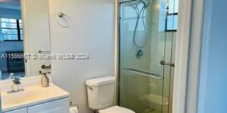 6424 Collins Avenue Gallery 11