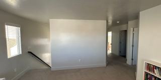 Charming 4 Bd, 2.5 bath in spacious home! Gallery 27