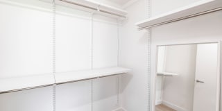 The Silva Gallery 14