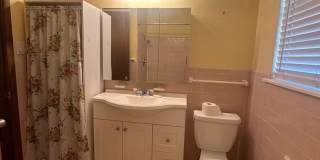 3 bed, 1 bath, 1 car garage Gallery 50