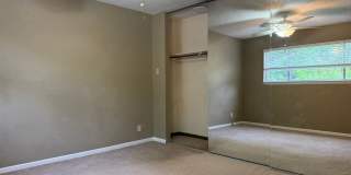 10 Hampshire Circle, Little Rock AR 72211 - Wonderfully updated 3br 2ba 2 story condo just off R Parham Gallery 18