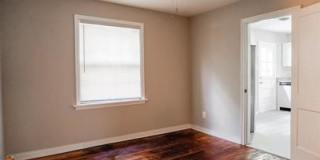1714 Glenview Road Gallery 12