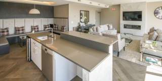The Harper Gallery 185