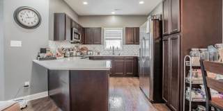 3-Bedroom Townhome with Garage in Holly Ridge Gallery 11