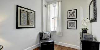 Spacious + Bright 1 Bedroom in Capitol Hill! Gallery 11