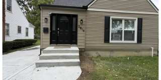 2819 White Oak Dr Gallery 1