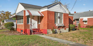 Spacious 3-Bedroom Corner Home with Garage & Private Courtyard Gallery 1