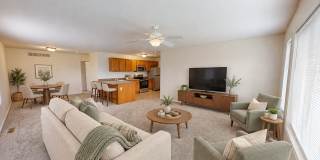 4 Bedroom Townhome Available Now! Gallery 1