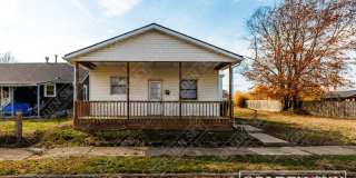 2915 South Vine Street Gallery 1