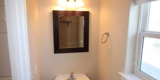 2 Bedroom Townhouse near Downtown Anchorage Gallery 3