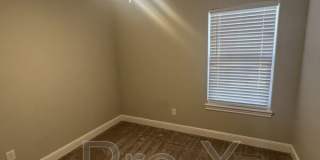 1827 S Pennsylvania Ave Gallery 9