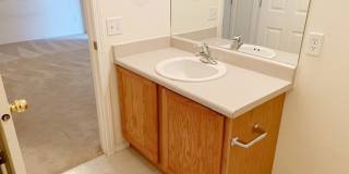East Anchorage Townhouse with Yard, Garage, and W/D In unit! Close to JBER! Gallery 10
