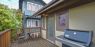 Beautifully Renovated Craftsman with Private Yard & Guest Suite in Prime Bankers Hill Gallery 19