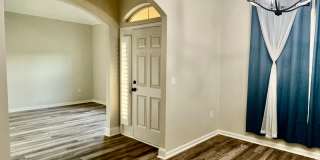 Energy-Efficient 3 Bed, 2 Bath Home on a Quiet Cul-de-Sac Gallery 7