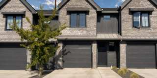 Luxury Townhome for Lease at the Courtyards at Hidden Crest - 13113 NE 71st Pl Gallery 3
